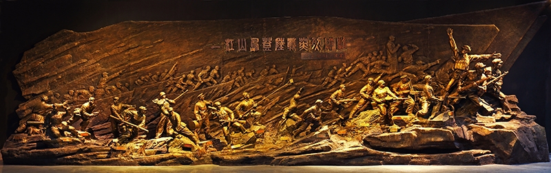 一江山岛登陆战英烈群雕墙.jpg